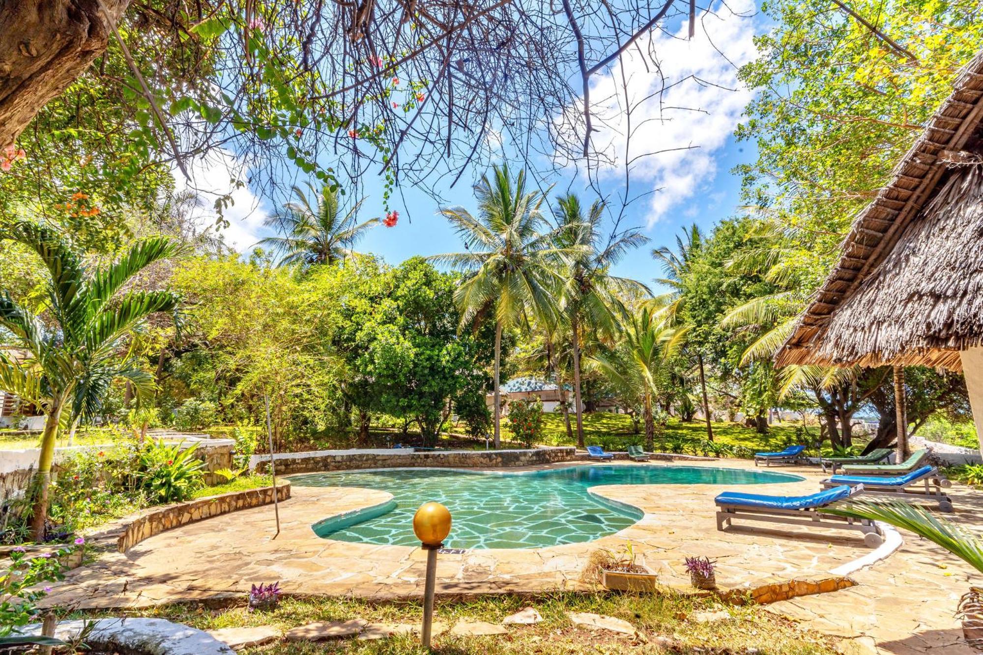 Shimoni Reef Lodge Exterior photo