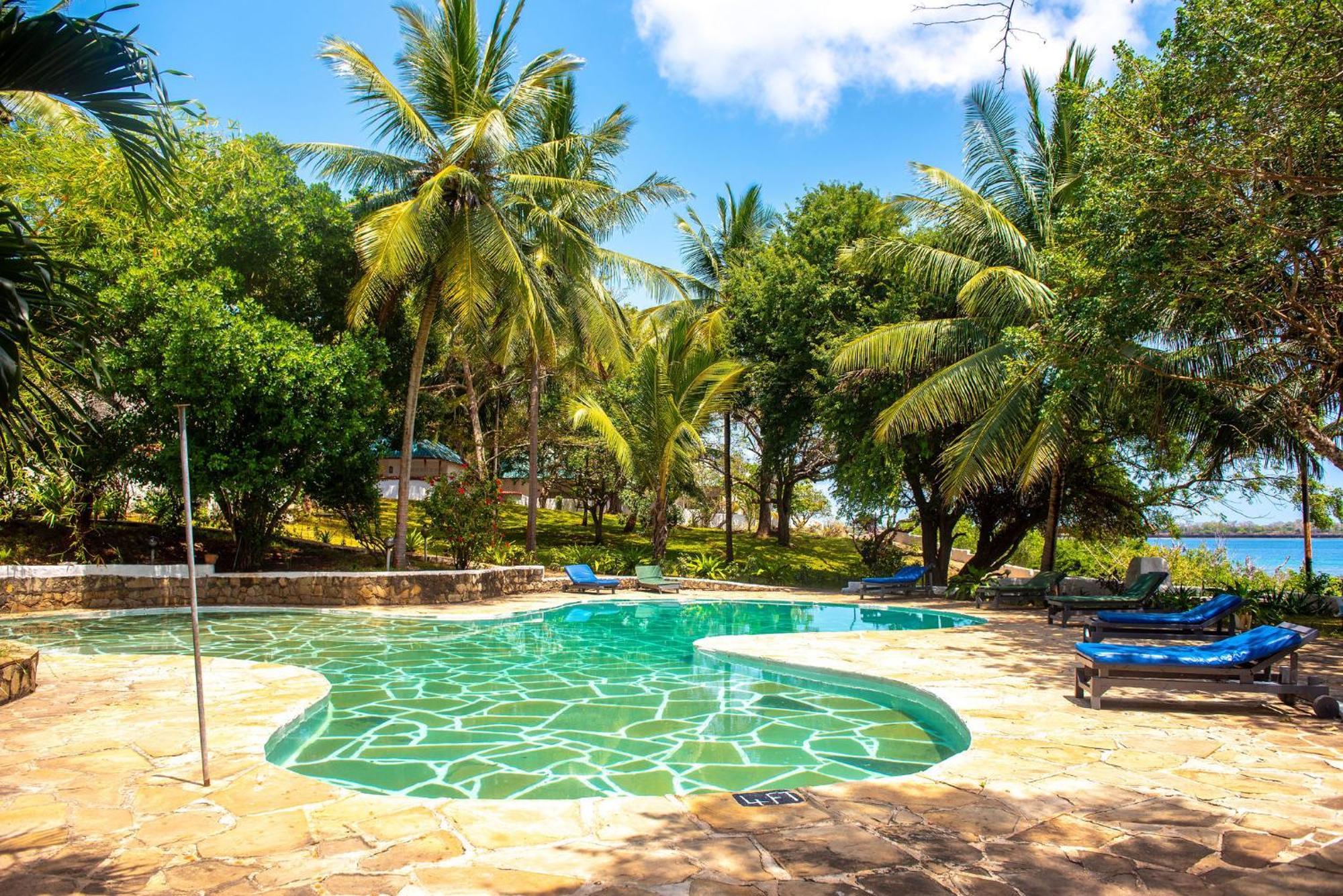 Shimoni Reef Lodge Exterior photo