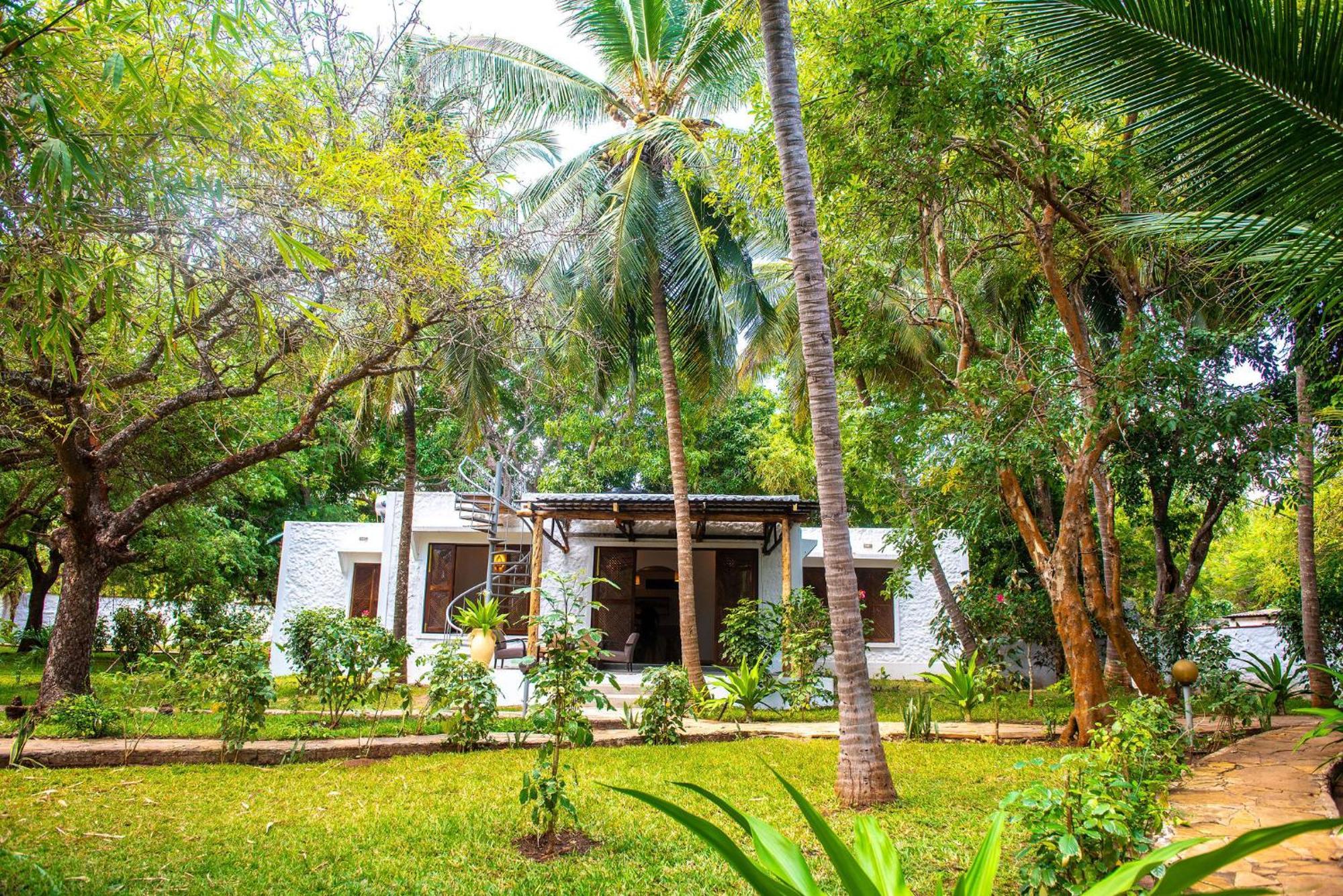 Shimoni Reef Lodge Exterior photo