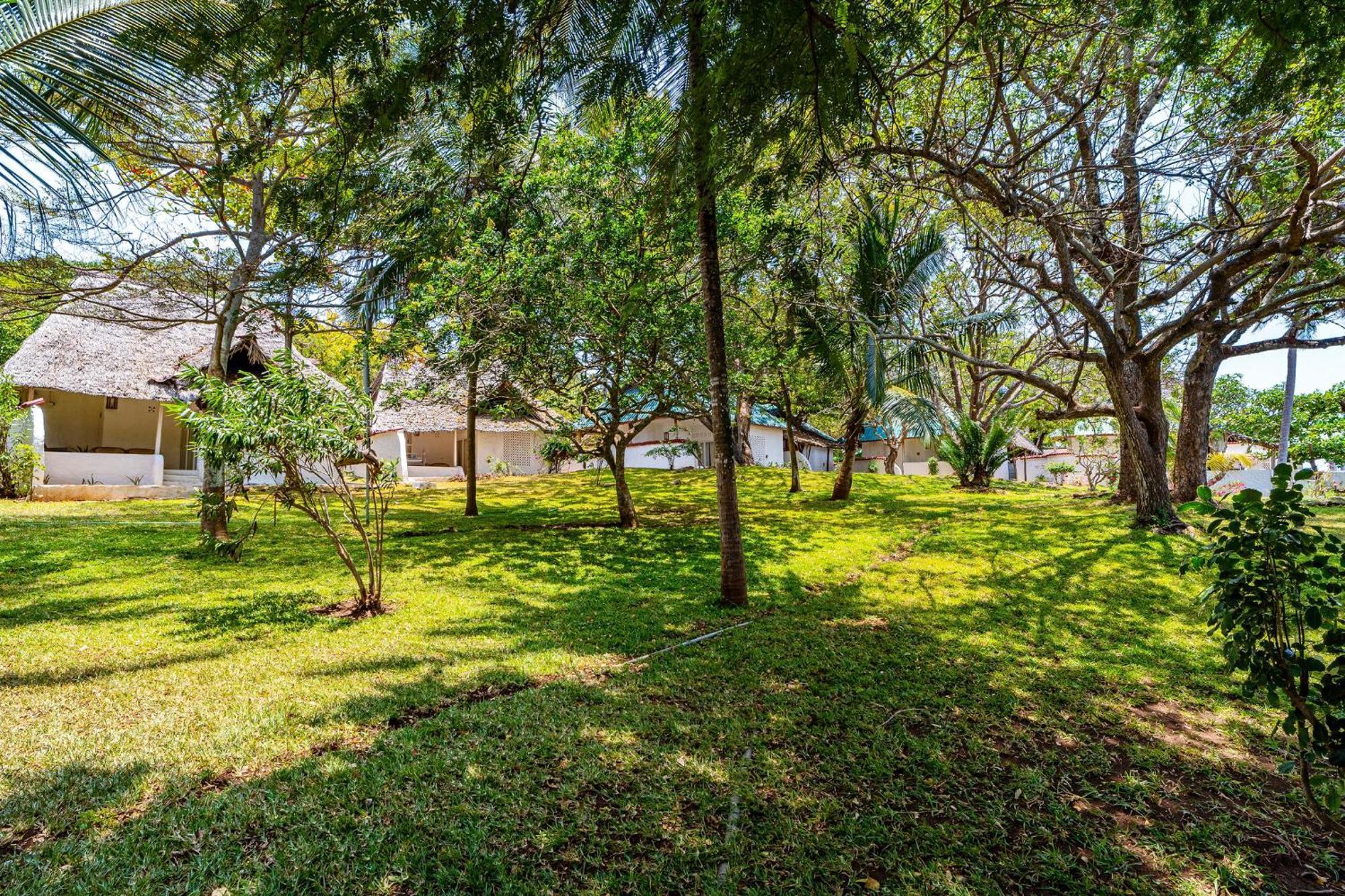 Shimoni Reef Lodge Exterior photo